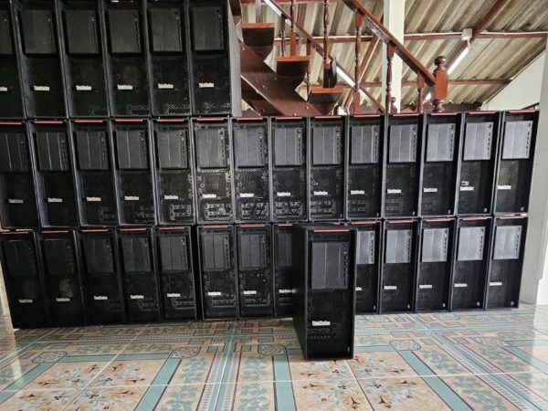 Lenovo ThinkStation P520 Xeon W2145 HDD 2 TB RAM16GB Quadro P4000(8GB DDR5)งานคำนวน วิเคราะห์ เขียนแบบ งานตัดต่อ งาน 2 D 3D