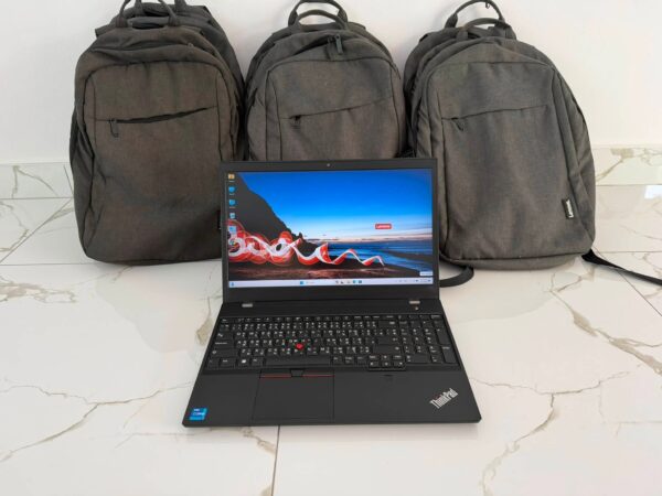 Lenovo ThinkPad T15p Gen 2  i7-11800H RAM 32 SSD 1TB GTX 1650 (4GB GDDR6) Win11Pro สินค้ามือสอง สภาพสวย